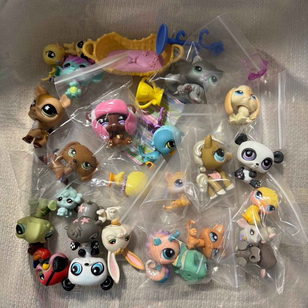 LPS LOT (20+ OLDER GEN PETS)